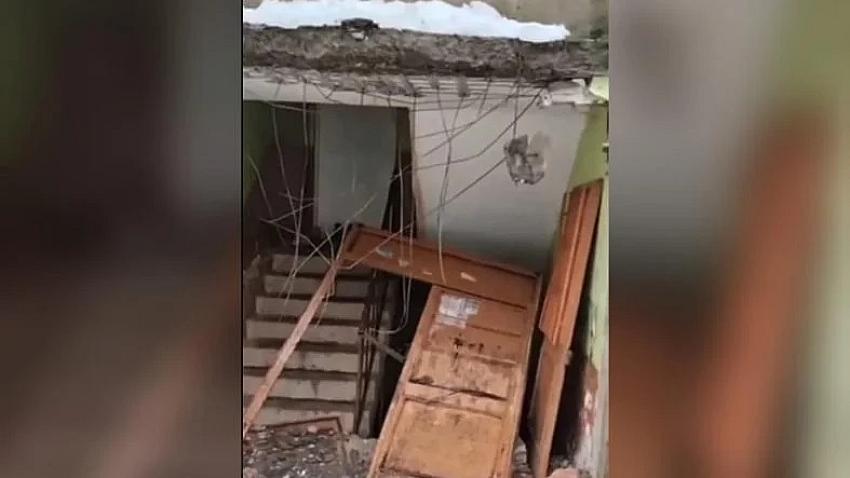 Çatıdan Düşen Karla Beton Yıkıldı! Olası Büyük Bir Depremde Yerle Bir Olur!