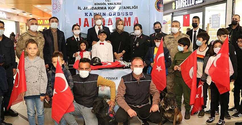 JANDARMADAN 29 EKİM SERGİSİ