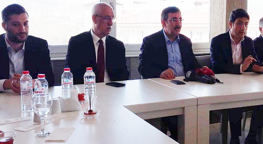 YILMAZ: HELALLİK İSTİYORUM